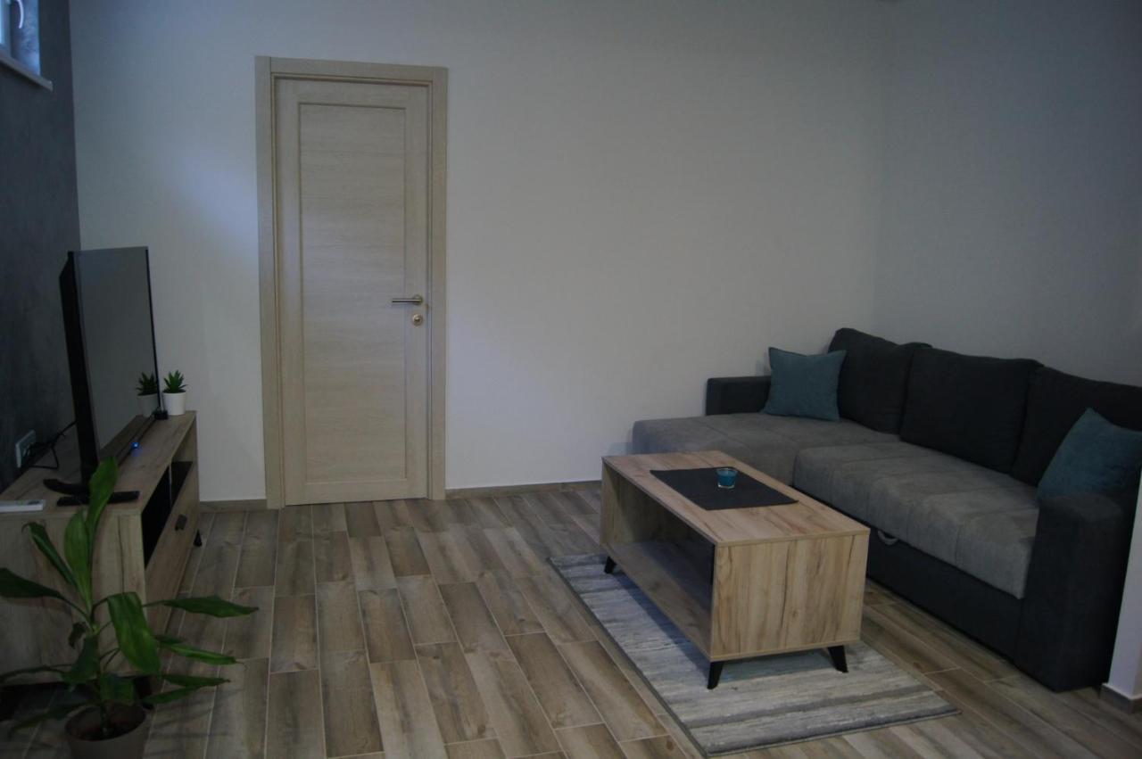 Apartman Una Sremski Karlovci Exterior foto